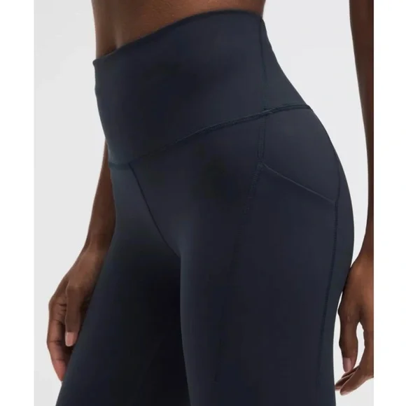 Lululemon Wunder Train High-Rise Crop with Pockets 23" in True Navy Size 4 - Picture 2 of 16